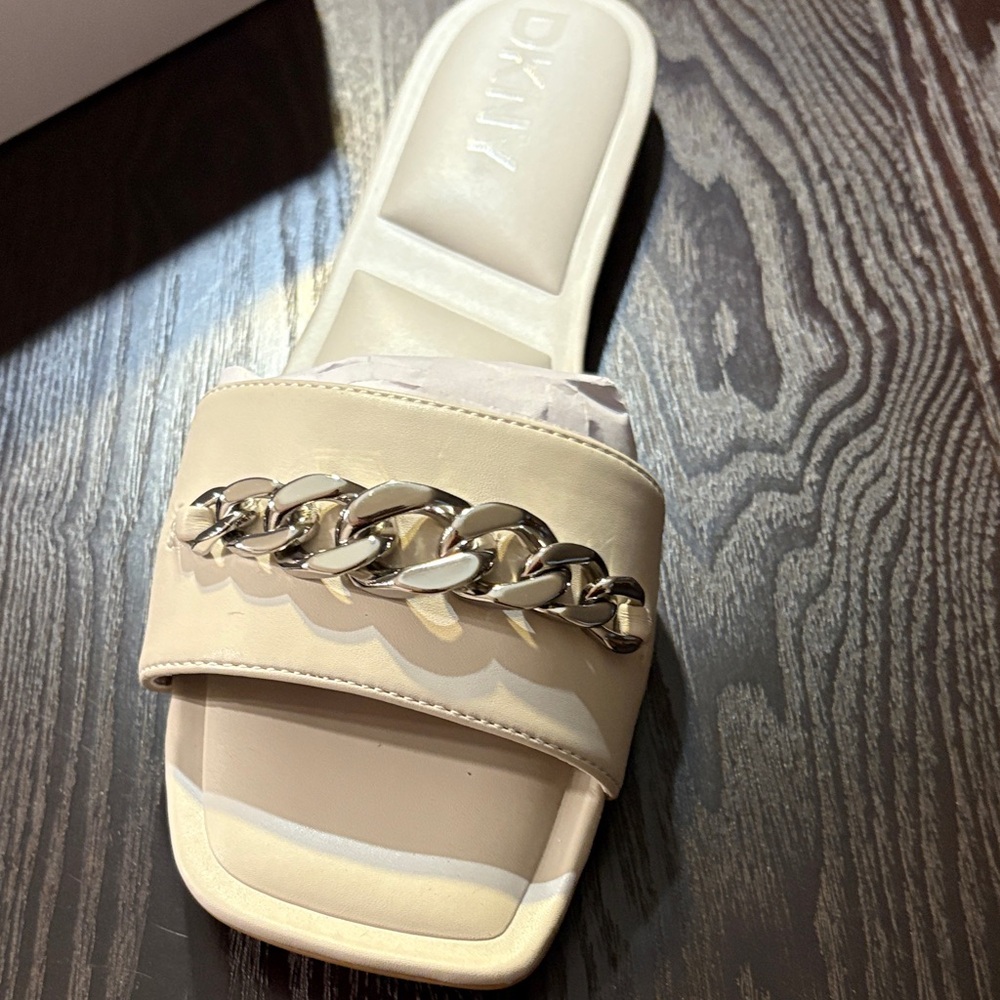 DKNY Cream Sandals with Silver Chain Accent